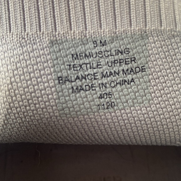 Marc Fisher muscling women’s wedge sneakers. Stretch,Gray size 9. Suede trim. - Picture 4 of 8